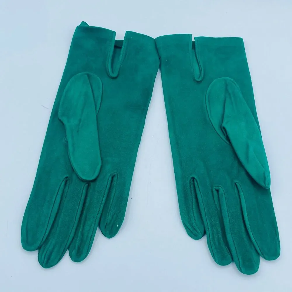 Women's Vintage Pair of Emerald Green Suede Gloves Stamped 44 Size 7 Wicked